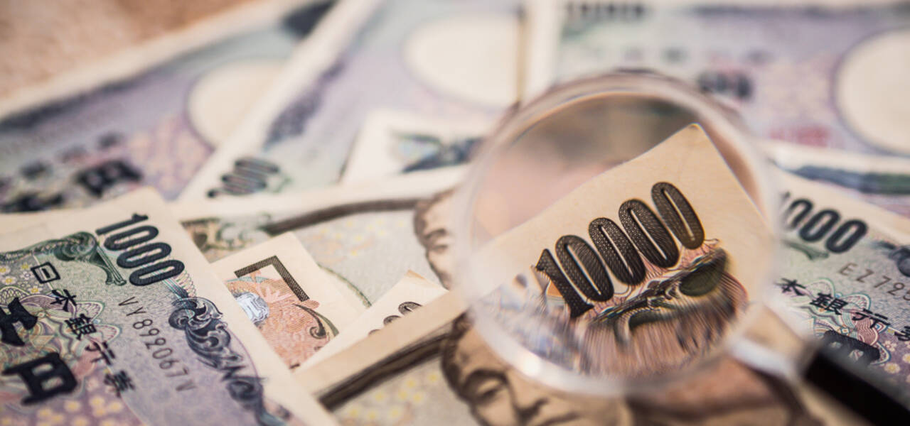 USDJPY Terkoreksi Pasca Kunjungan Trump Ke Jepang