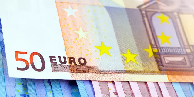 EUR/USD: dua pola